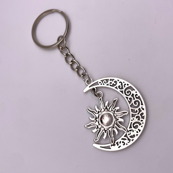 SILVER MOON | Dangly Sun & Moon | Bag Charm | Keychain (Brand New!) 💘 - Picture 9 of 10